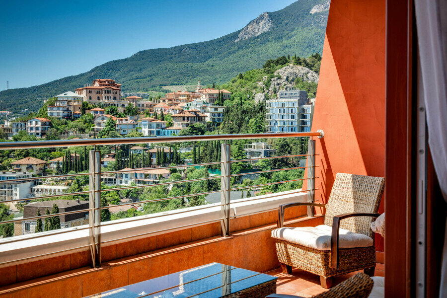 Гостиница Фамилия Делюкс Гурзуф