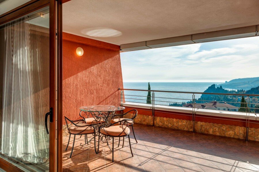 Гостиница Фамилия Делюкс Гурзуф