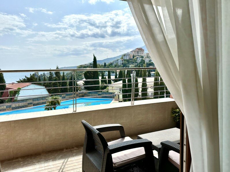 Гостиница Фамилия Делюкс Гурзуф