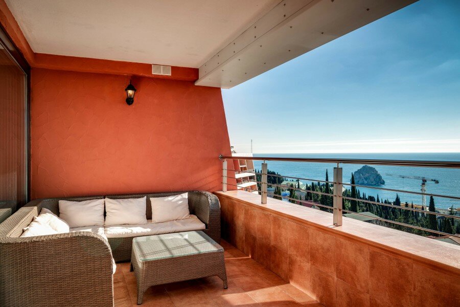 Гостиница Фамилия Делюкс Гурзуф