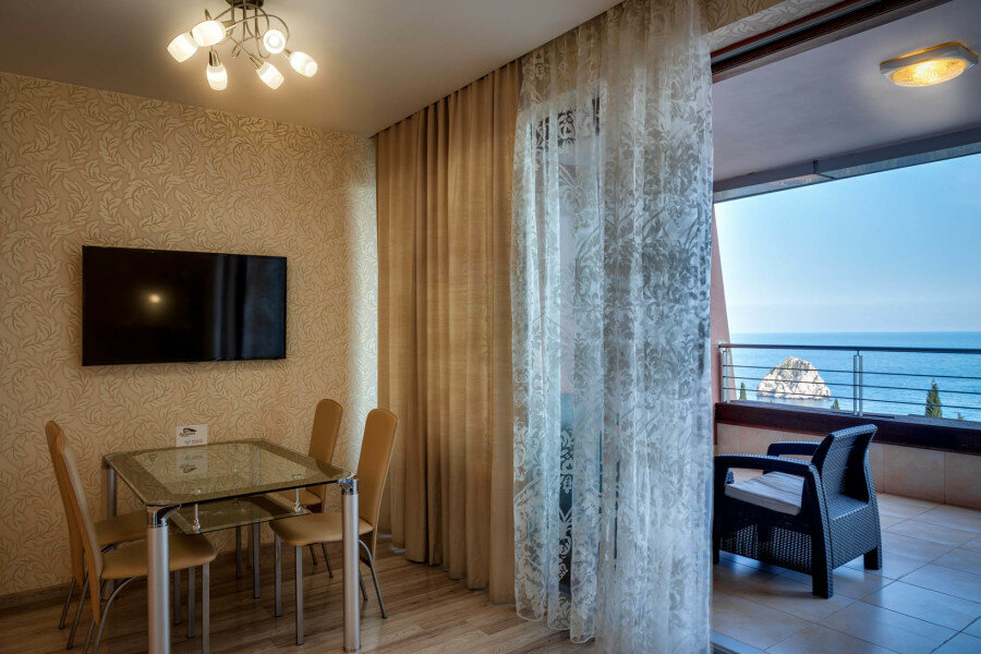 Гостиница Фамилия Делюкс Гурзуф