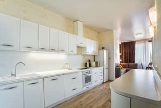 Гостиница Фамилия Делюкс Гурзуф Апартаменты с двумя спальнями и гостиной №39 на 3 этаже-1