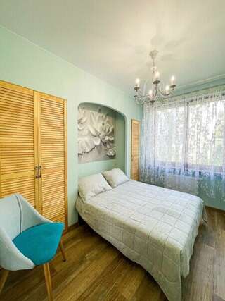 Гостиница Фамилия Делюкс Гурзуф Апартаменты King Size с четырьмя спальнями и видом на море № 182 на 10 этаже-11