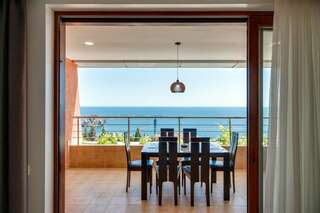 Гостиница Фамилия Делюкс Гурзуф Апартаменты King Size с двумя спальнями №107-2