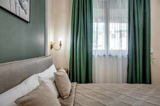 Гостиница Фамилия Делюкс Гурзуф Апартаменты Делюкс с двумя спальнями и видом на море №131-2