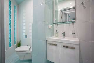 Гостиница Фамилия Делюкс Гурзуф Апартаменты King Size с одной спальней и видом на море №163 на 8 этаже-9