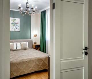 Гостиница Фамилия Делюкс Гурзуф Апартаменты Делюкс с двумя спальнями и видом на море №131-5