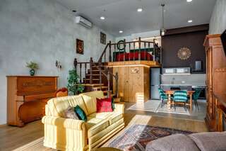 Гостиница Фамилия Делюкс Гурзуф Лофт  с видом на бассейн №209 на 1 этаже-11