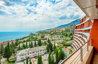 Гостиница Фамилия Делюкс Гурзуф Апартаменты с видом на море-1