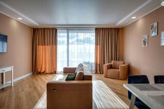 Гостиница Фамилия Делюкс Гурзуф Апартаменты с двумя спальнями и гостиной №21 на 2 этаже-7