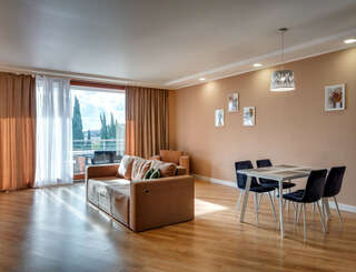 Гостиница Фамилия Делюкс Гурзуф Апартаменты с двумя спальнями и гостиной №21 на 2 этаже-5