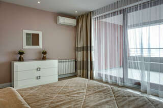 Гостиница Фамилия Делюкс Гурзуф Апартаменты с видом на море-2