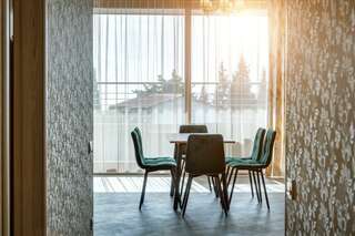 Гостиница Фамилия Делюкс Гурзуф Апартаменты с двумя спальнями и гостиной №24-4