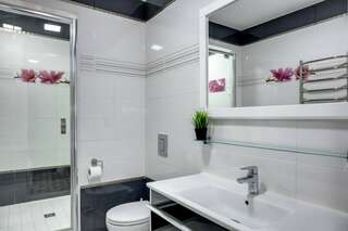 Гостиница Фамилия Делюкс Гурзуф Апартаменты с двумя спальнями и гостиной №113 на 6 этаже-5