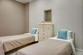 Гостиница Фамилия Делюкс Гурзуф Апартаменты с двумя спальнями №38 на 3 этаже-8