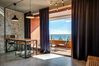 Гостиница Фамилия Делюкс Гурзуф Апартаменты с видом на море-1