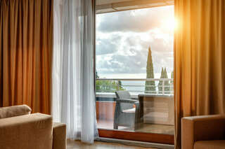 Гостиница Фамилия Делюкс Гурзуф Апартаменты с видом на море-11