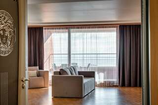 Гостиница Фамилия Делюкс Гурзуф Апартаменты с одной спальней №85 на 5 этаже-6