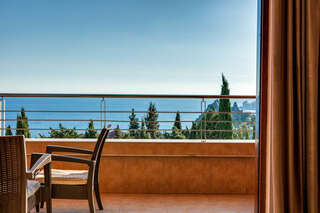 Гостиница Фамилия Делюкс Гурзуф Апартаменты Делюкс с двумя спальнями и видом на море №70 на 4 этаже-10