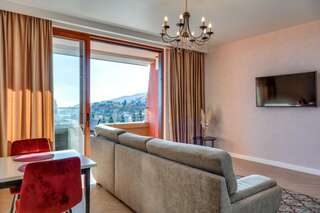 Гостиница Фамилия Делюкс Гурзуф Апартаменты Делюкс с двумя спальнями и видом на море №70 на 4 этаже-5