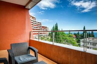 Гостиница Фамилия Делюкс Гурзуф Апартаменты с двумя спальнями №34-2