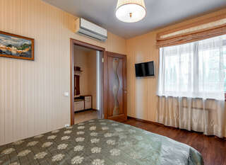 Гостиница Фамилия Делюкс Гурзуф Апартаменты с одной спальней №160-8