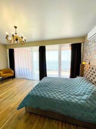 Гостиница Фамилия Делюкс Гурзуф Апартаменты King Size с четырьмя спальнями и видом на море № 182 на 10 этаже-5