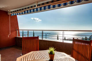 Гостиница Фамилия Делюкс Гурзуф Апартаменты Делюкс с одной спальней и видом на море №96-17