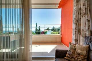 Гостиница Фамилия Делюкс Гурзуф Апартаменты с видом на море-3