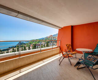 Гостиница Фамилия Делюкс Гурзуф Апартаменты с двумя спальнями №92-8