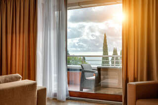 Гостиница Фамилия Делюкс Гурзуф Апартаменты с двумя спальнями и гостиной №21 на 2 этаже-3