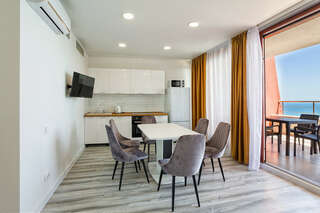 Гостиница Фамилия Делюкс Гурзуф Апартаменты с двумя спальнями и видом на море №180А на 9 этаже-5