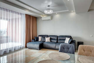 Гостиница Фамилия Делюкс Гурзуф Апартаменты King Size с двумя спальнями и видом на море №94-1