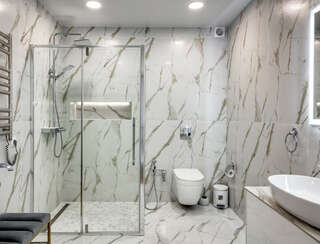 Гостиница Фамилия Делюкс Гурзуф Апартаменты King Size с четырьмя спальнями и видом на море 183-9