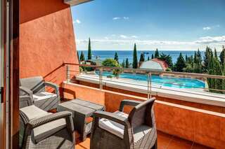 Гостиница Фамилия Делюкс Гурзуф Апартаменты с одной спальней №43 на 3 этаже-12