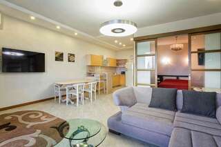 Гостиница Фамилия Делюкс Гурзуф Апартаменты с двумя спальнями и видом на море №47 на 3 этаже-3