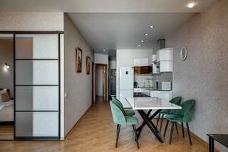 Гостиница Фамилия Делюкс Гурзуф Апартаменты с двумя спальнями и гостиной № 157 на 8 этаже-1