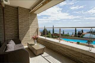 Гостиница Фамилия Делюкс Гурзуф Апартаменты с видом на море-2