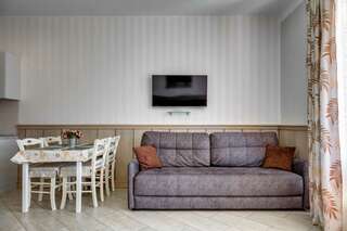 Гостиница Фамилия Делюкс Гурзуф Студия с балконом №24А на 2 этаже-8