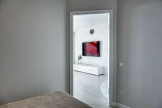 Гостиница Фамилия Делюкс Гурзуф Апартаменты с тремя спальнями и видом на море №101-6