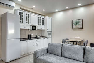 Гостиница Фамилия Делюкс Гурзуф Апартаменты с двумя спальнями и гостиной №22 на 2 этаже-11