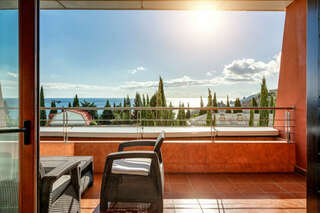 Гостиница Фамилия Делюкс Гурзуф Апартаменты с видом на море-1