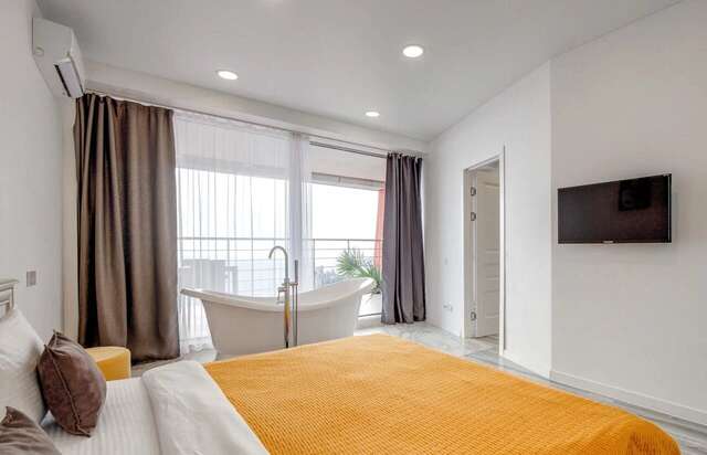 Гостиница Фамилия Делюкс Гурзуф-38